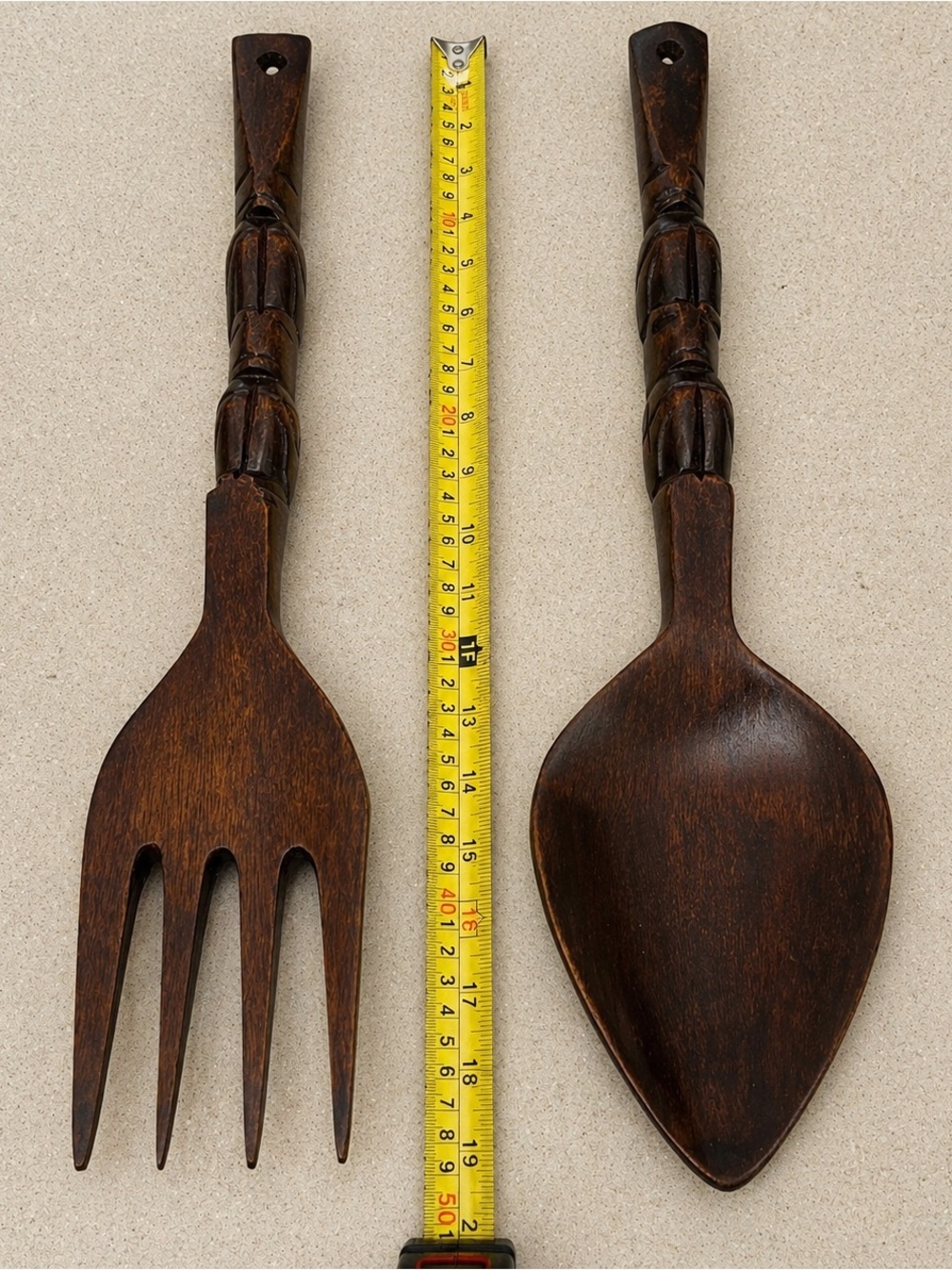 Hand Carved Wooden Fork Spoon Wall Decor Tiki Totem Pole Monkey Pod Wood 19" Vtg - Picture 6 of 7